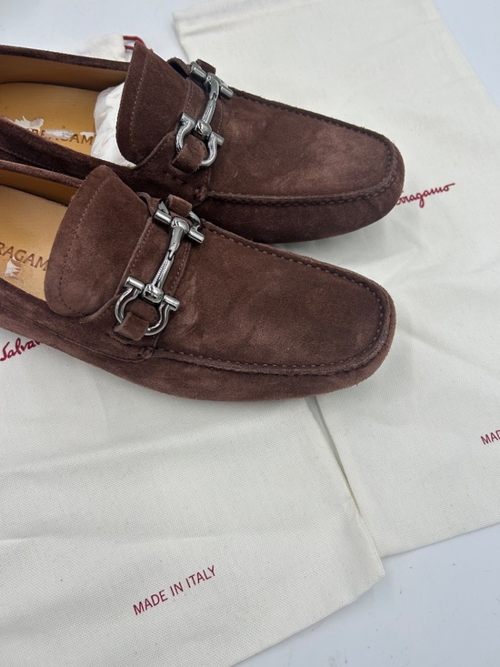 Men’s Salvatore Ferragamo PARIGI bit Driving Loafer.  Size 9.5 E.  Made in Italy main image 4